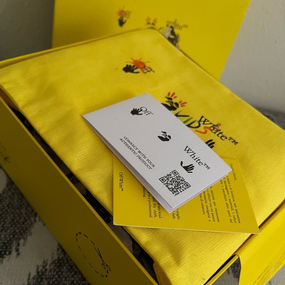 Off white size 24 toddler unisex. - Picture 6 of 6